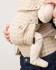 Arkemis Lumi Baby Carrier - Elegante e Confortável - Pied de Poule  Bege